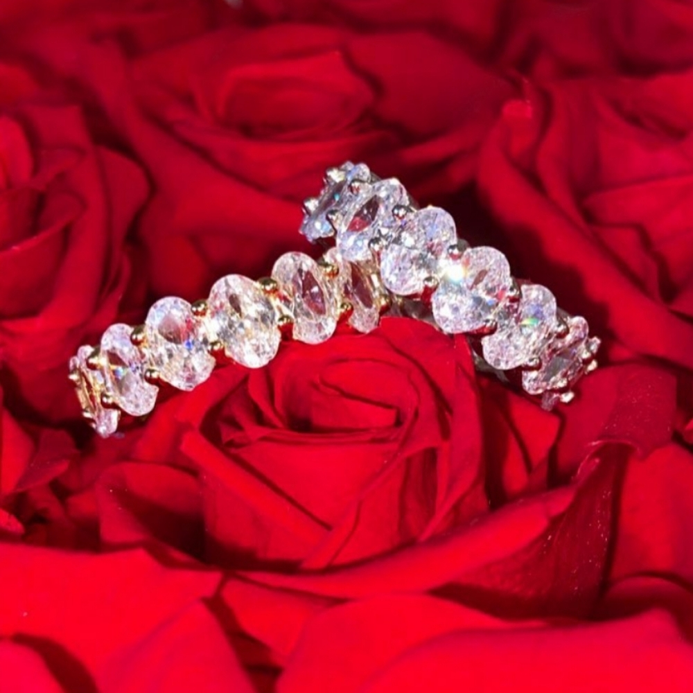 18k Swarovski Oval eternity band